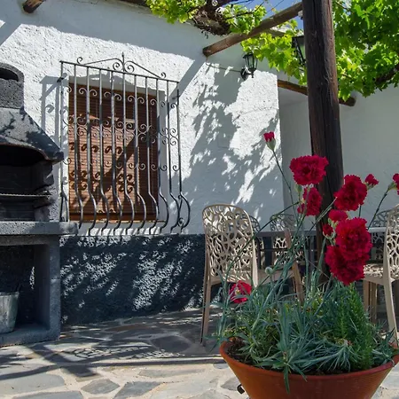 Laendliches Haus Mit Jacuzzi