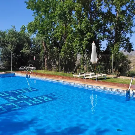 Holiday home Laendliches Haus Mit Jacuzzi Valor