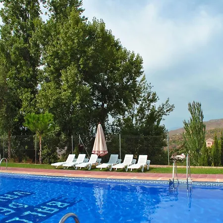 Laendliches Haus Mit Jacuzzi Valor